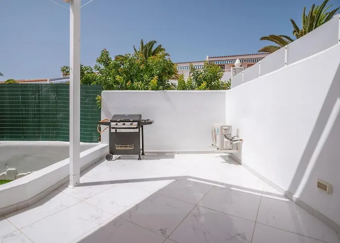 Сasa de vacaciones With Two Bedrooms *